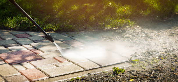 Best Pool Deck Cleaning  in Winterset, IA